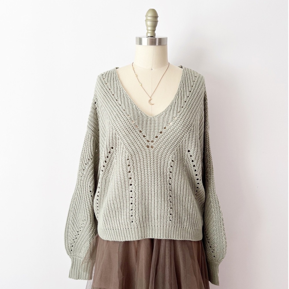 Moon & Madison Sweater Sage Green Pointelle V-Neck Balloon Sleeve Knit Relaxed M